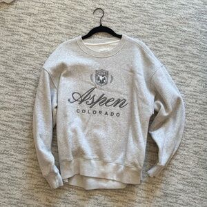 LIKE NEW! Abercrombie & Fitch Aspen Colorado Destination Sweatshirt - Light Grey